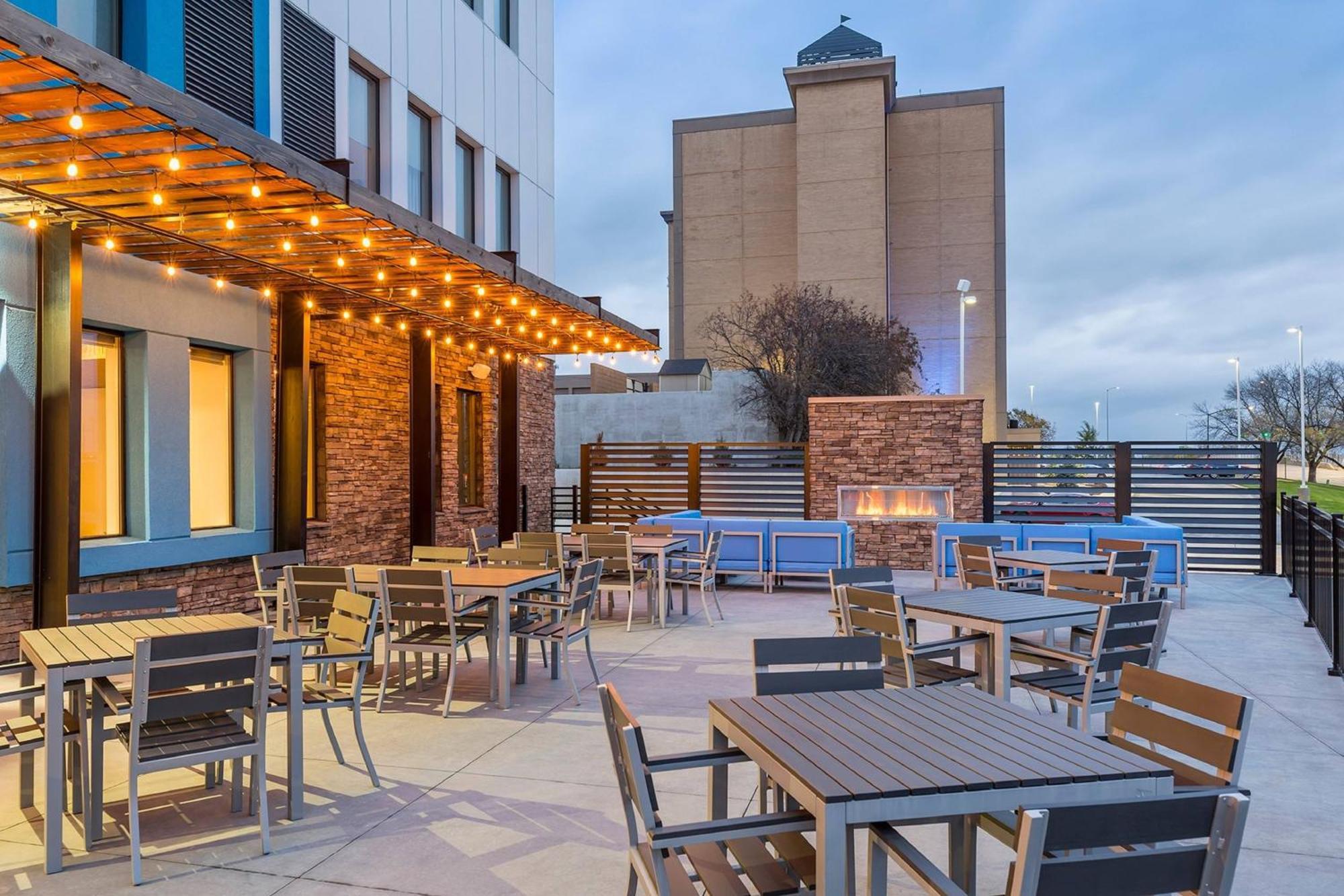 Fairfield Inn & Suites By Marriott Des Moines Downtown Eksteriør billede